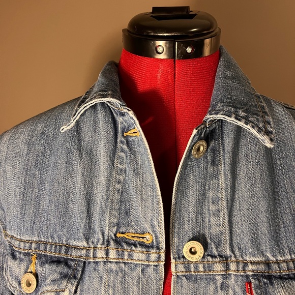 Levi’s vintage jean jacket small - Picture 3 of 9